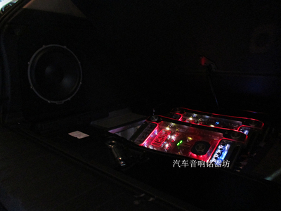 追求極致,深圳非常城市銘器坊寶馬X5改裝一流汽車(chē)音響系統(tǒng)